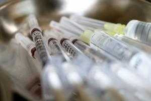 Стала известна дата регистрации второй российской вакцины от коронавируса