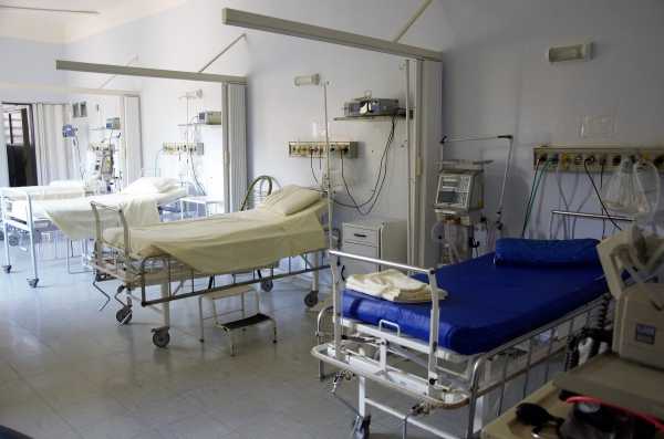 Количество свободных коек в больницах Петербурга превысило 3 тысячи0