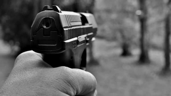 В Невском районе неизвестные обстреляли детский сад