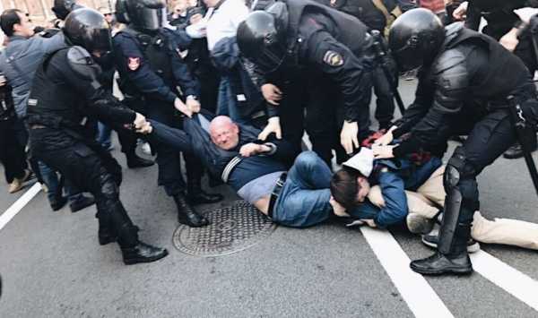 В числе задержанных оказался и депутат Максим Резник. Фото: Максим Резник/Telegram