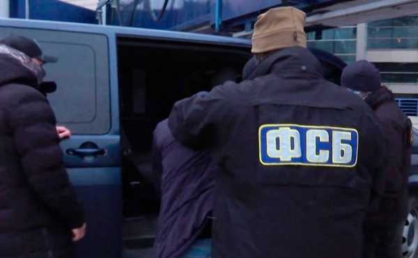 Сегодня ФСБ проводит обыски у сотрудников МВД