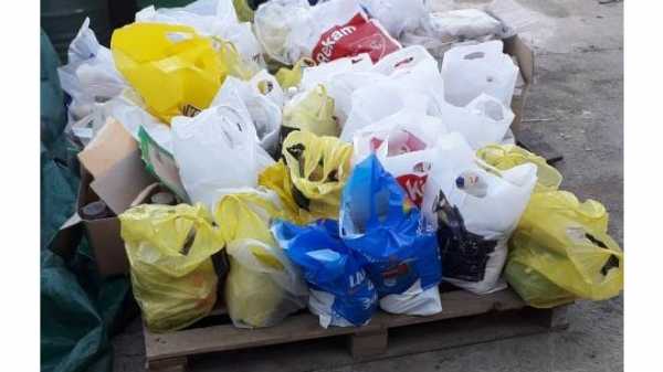 Экологи обнаружили в петербургской квартире более 400 кг химреагентов
