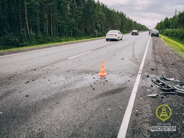Дорожная авария произошла на 189 километре федеральной трассы “Кола”. Фото: https://vk.com/dorinspb