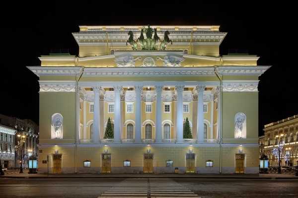 Петербургские театры могут открыть только к сентябрю0