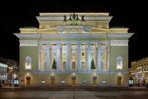 Петербургские театры могут открыть только к сентябрю
