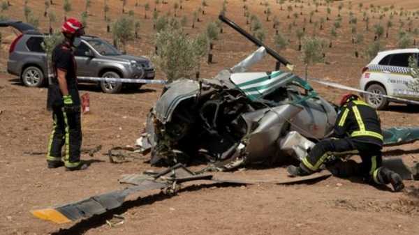 В Испании при столкновении с деревом вертолета погибли 2 человека