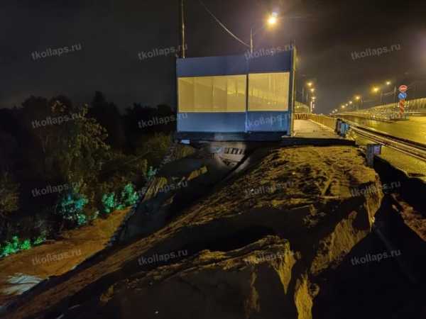 В Горелово обвалилась песчаная обсыпка моста на Красносельском шоссе1