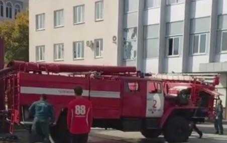 В центре Нальчика загорелось здание на площади 2,5 тысячи квадратных метров 0