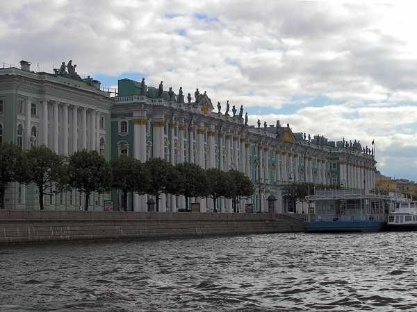 Власти Петербурга не планируют закрывать город на карантин из-за коронавируса0