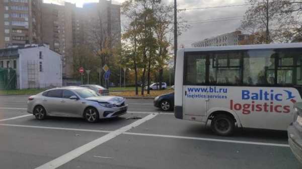 Три маршрутки попали в ДТП в разных районах Петербурга1