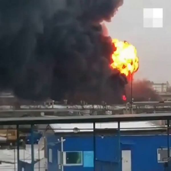 Один человек пострадал при пожаре на заводе лакокрасочных изделий в Екатеринбурге0