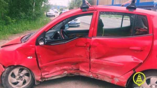 В аварии в Кировском районе пострадали двое