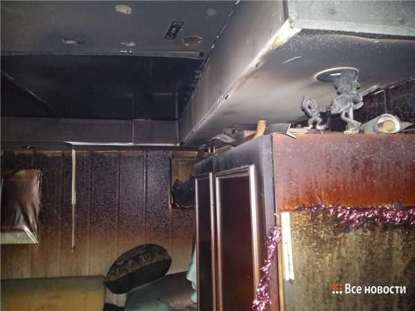 Пожар в доме-долгожителе потушили спасатели