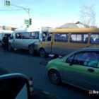 Авария с участием двух микроавтобусов, внедорожника и малолитражки произошла сегодня на Черноисточин...