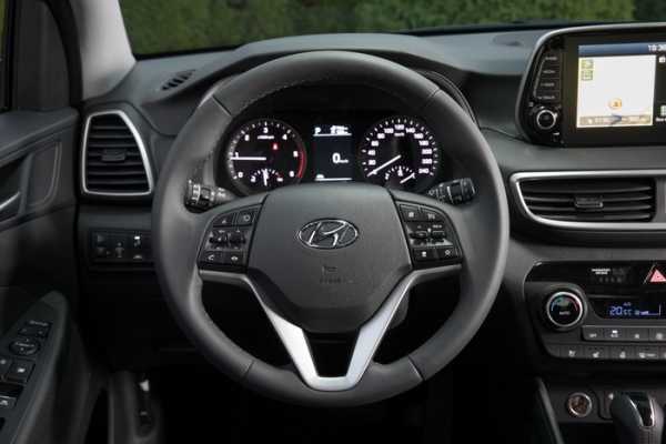 Тест-драйв HyundaiTucson 2.0 2WD3