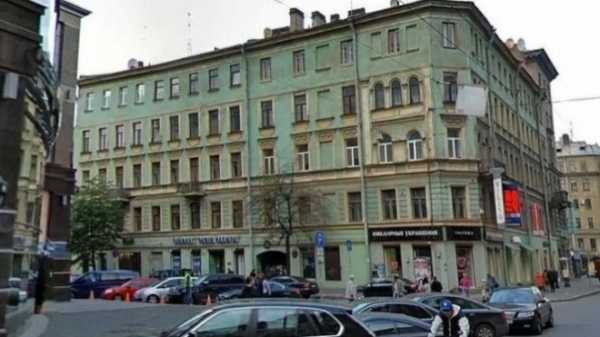 На Лахтинской улице появился первый "Дом образцового содержания"