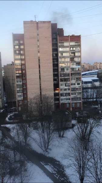 В Выборгском районе горит общежитие: пожарные на месте 1