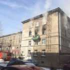 Видео: на Сестрорецкой улице загорелось общежитие