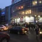 В Петербурге массово эвакуируют торговые центры