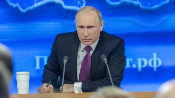 Владимир Путин присудил ордена двум вице - губернаторам города на Неве