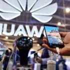 Huawei подержался за долю