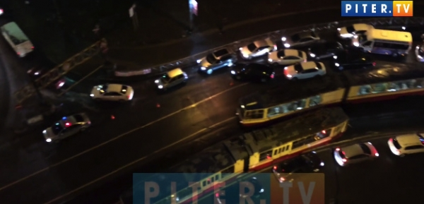 Видео: в Кудрово на одном участке произошло сразу два ДТП0