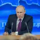Путин не спит, он работает: Песков рассказал про сон и рабочий график президента