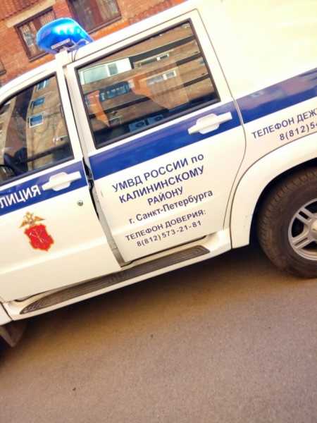 Петербуржцы: на Гражданском проспекте три алкаша напали на глухонемую женщину2