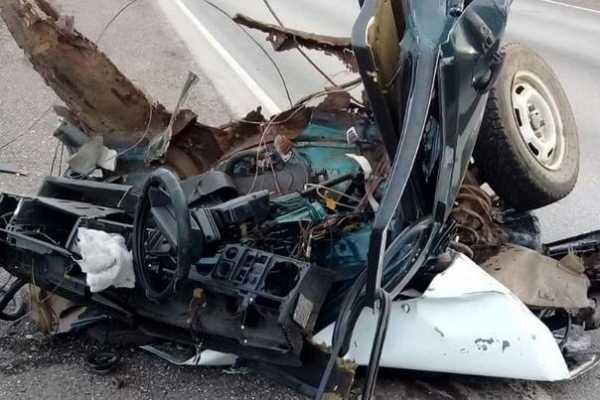 Опубликовано видео с места смертельной аварии в Башкирии, где автомобили разорвало пополам2