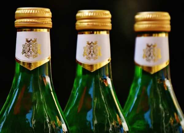 Глава Минздрава: россияне стали пить вдвое меньше0