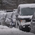 Зимой петербуржцам придется убирать автохлам быстрее: на все дается неделя