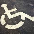 В Петербурге упростились правила парковки для инвалидов на платных стоянках