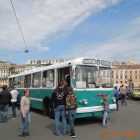 Петербуржцы делятся фото и видео с парада ретро-транспорта