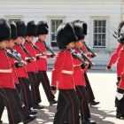 На репетиции парада в Лондоне два гвардейца потеряли сознание