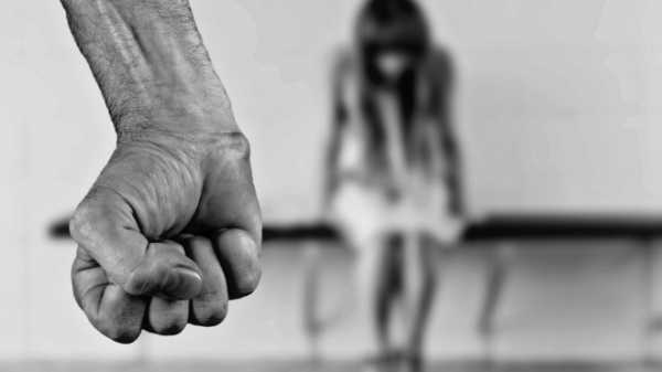 В Ленобласти задержали подозреваемого в изнасиловании 14-летней дочери