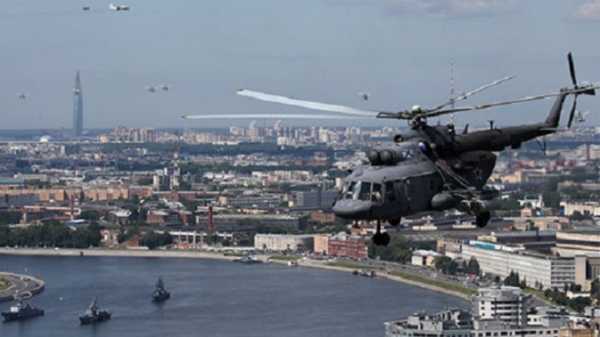 Тренировка морской авиации перед днем ВМФ состоялась в Петербурге