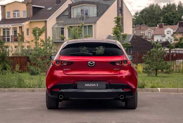 Тест-драйв Mazda3 2.05