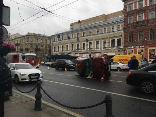 Водителя BMW задержали после ДТП на Невском проспекте0