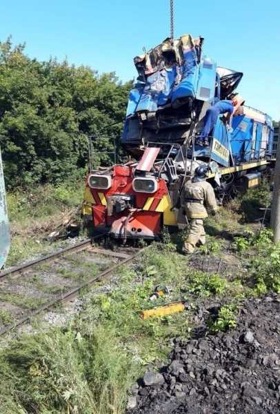В Киселевске при столкновении двух поездов погибли люди1