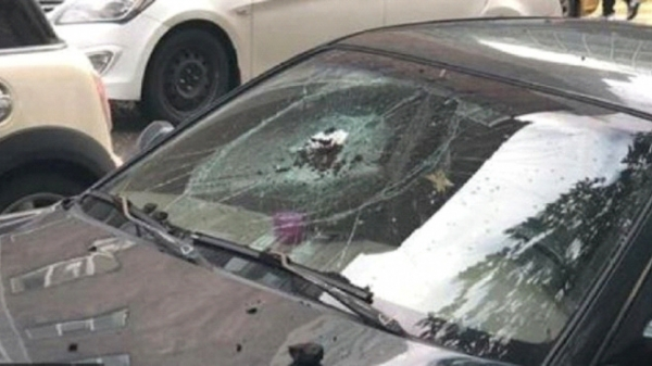 Разгоряченные рэпом активисты оппозиции разбивали стекла машин после концерта на Сахарова