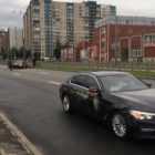 На пустом проспекте Косыгина столкнулись Nissan Tiida и BMW