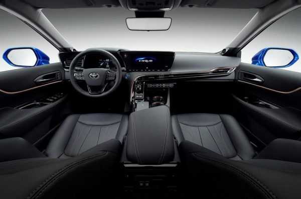 Компания Toyota представила предсерийный прототип водородного седана Mirai второго поколения