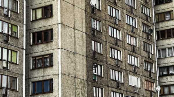 Школьницу нашли мертвой под окнами многоэтажки Фрунзенского района