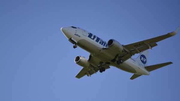 Самолет авиакомпании Utair повредил шасси при посадке во Внуково