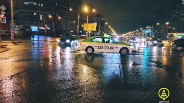 Таксист сбил подростка в Приморском районе