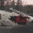 Видео: В Мурманской области на трассе Кола в ДТП с грузовиком легковушку разорвало на части