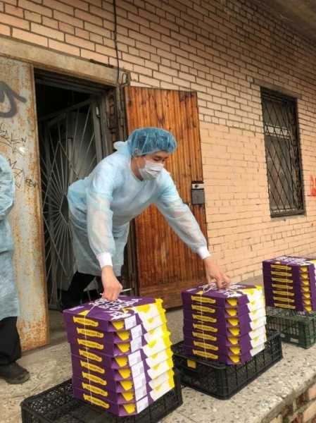 500 кг пиццы привезли на карантин студентам Мечникова3