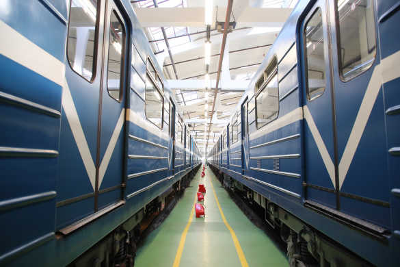 Из-за коронавируса уровень пассажиропотока в метро Петербурга упал на 25 %0