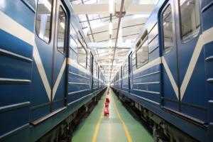 Из-за коронавируса уровень пассажиропотока в метро Петербурга упал на 25 %