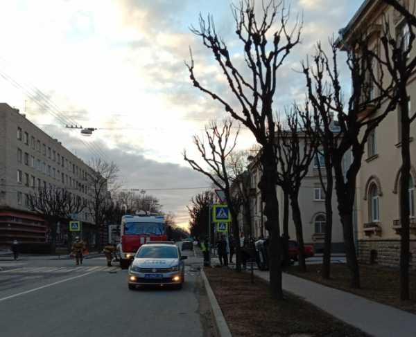 В Пушкине в результате ДТП перевернулся автомобиль1